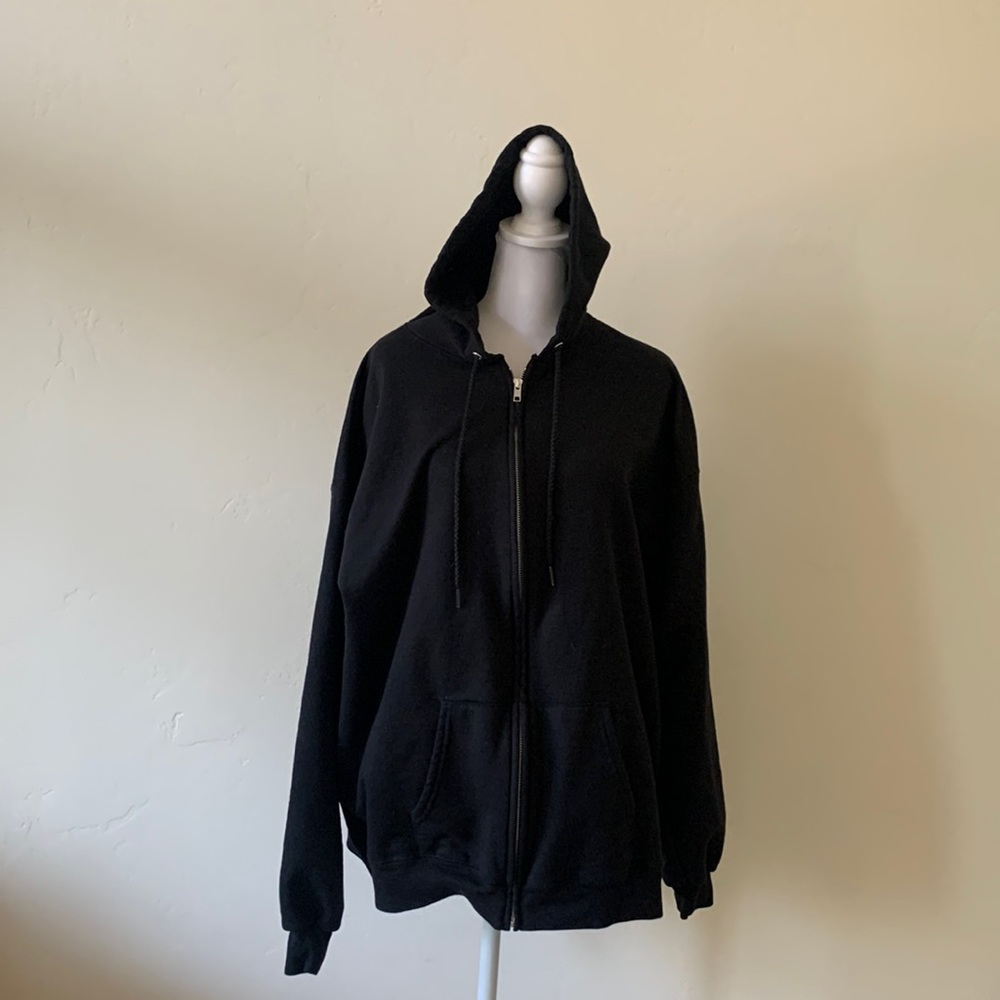 Hanes Mens Black Hooded Zippered Jacket. Size XL. Excellent  Used condition